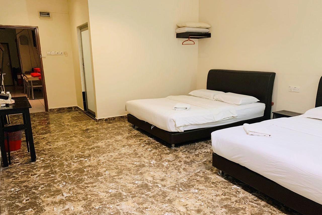 OYO 89493 Q Hotel Mentakab Mentekab Bagian luar foto