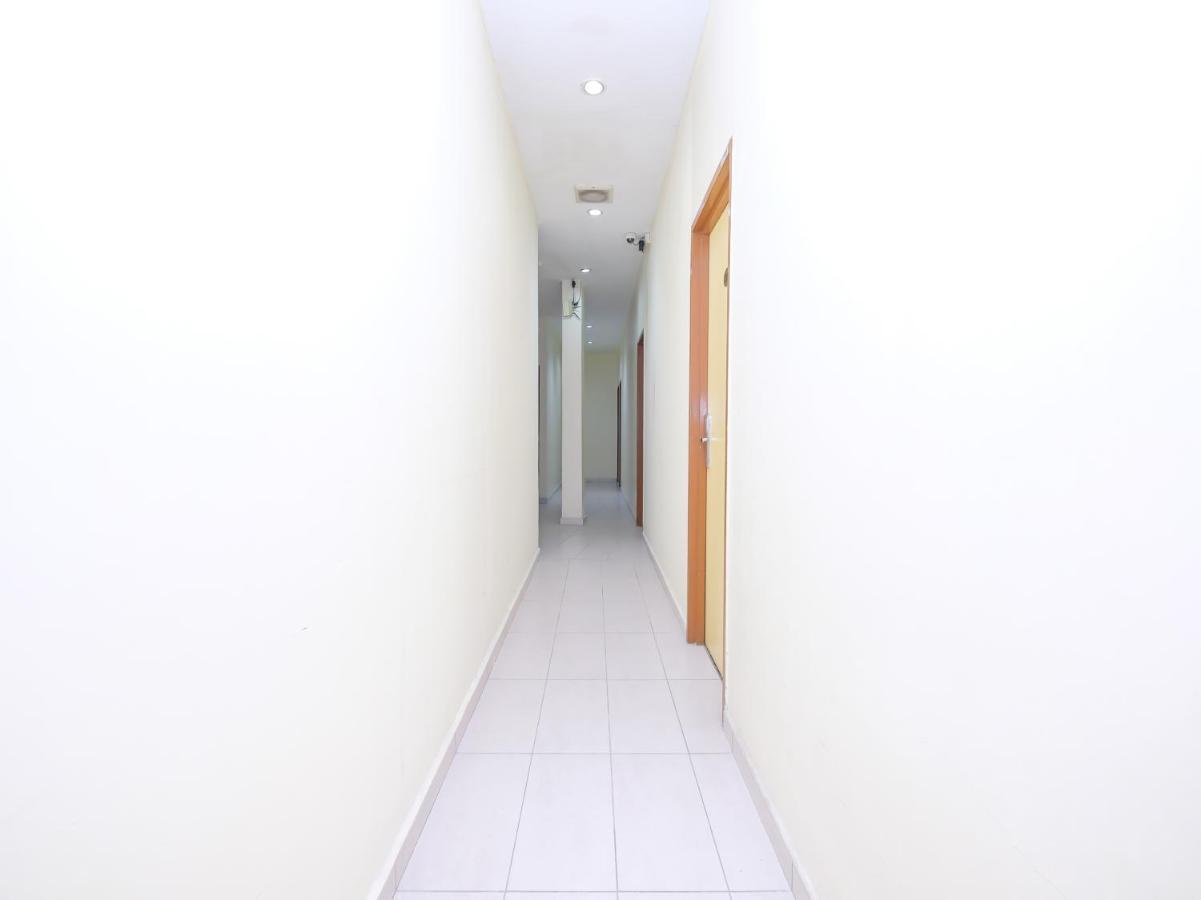 OYO 89493 Q Hotel Mentakab Mentekab Bagian luar foto